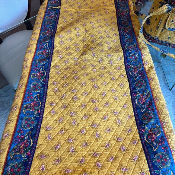 Vera Bradley Quilted bag set - Picture 6 of 9